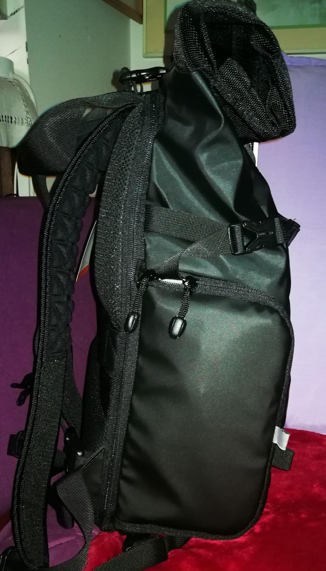 Besnfoto Waterproof Camera Backpack Rolltop Laptop Bag for DSLR Mirrorless customer photo 1