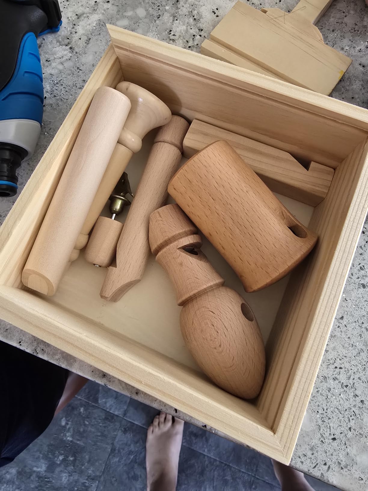 ZDH 9-Piece Wooden Bird Call Set - Handcrafted Bird-Call in Wooden Box for Birdwatchers, Nature Lovers, Outdoor Exploration & Education customer photo 1