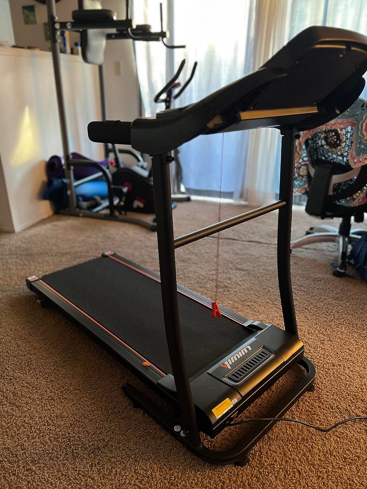 LIJIUJIA Treadmill for Home, 15% Auto Incline, Workout Running Machine customer photo 1
