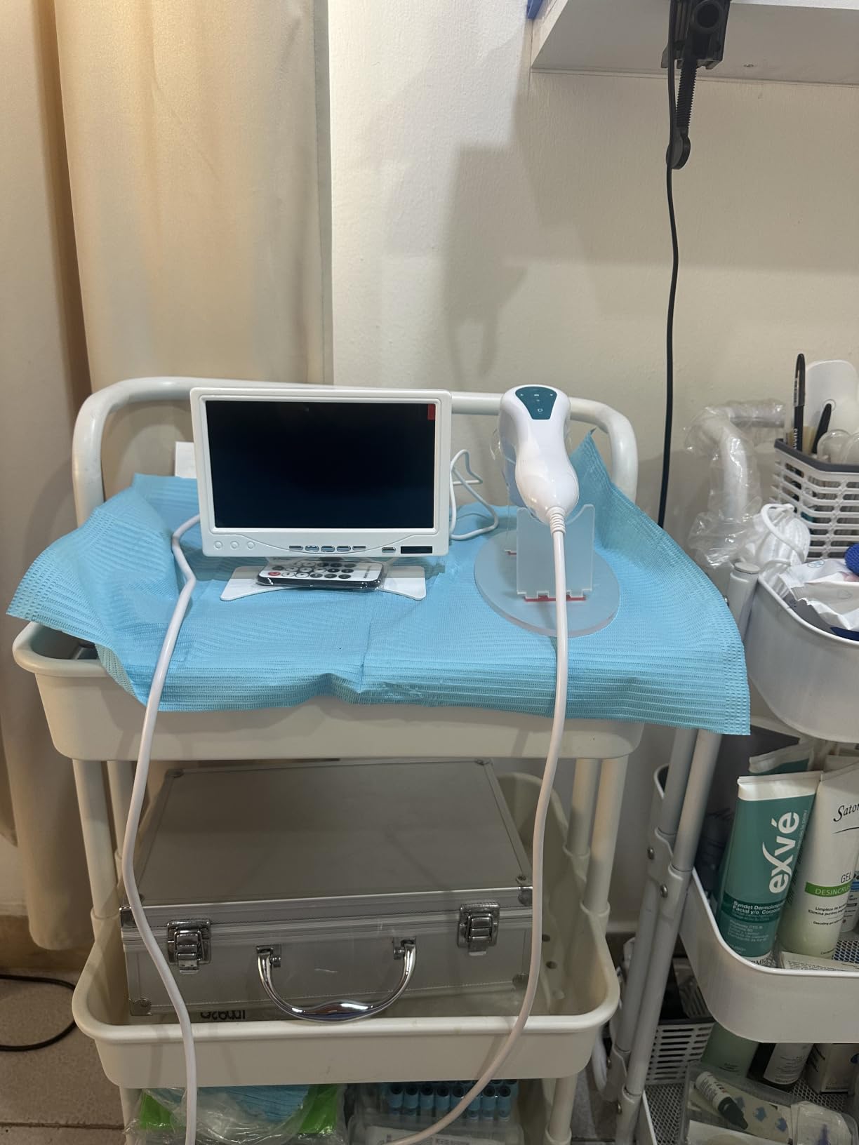 Skin Analysis Machine, 12 Inch LCD Screen Digital Scalp Camera for Hair Analysis, 50x/200x Dual Heads, Skin Health Detection Use for Home, Salon and Spa customer photo 2