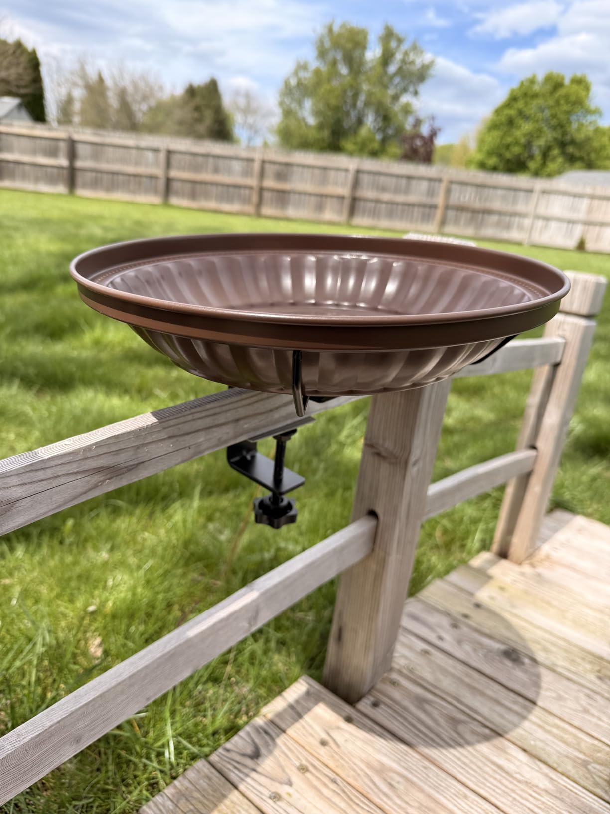 iBorn Metal Bird Bath, Deck Mounted Bird Baths 11inch, Bird Bath for Outside with Clamp 3.2inch, All-Metal Rust-Proof Bowl, Squirrel Chew-Proof, Fully Detachable Design, Easy Clean & Refill, Bronze customer photo 2