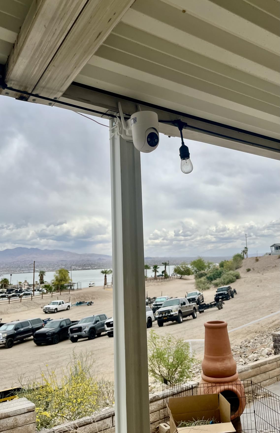ELYSOO 2 Pack 4G LTE Cellular Security Cameras, Solar Powered Outdoor Camera No WiFi Needed for Farm&Ranch, 2K Night Vision, 360° View, Built in SIM Card(Support Verizon/AT&T/T-Mobile) - White customer photo 1