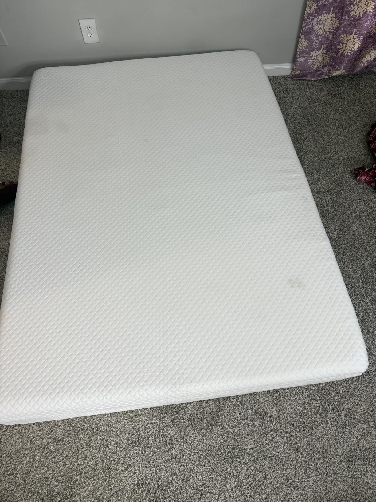 EGOHOME Short Queen Mattress 10 Inch Gel Memory Foam Mattress, Medium Firm customer photo 1