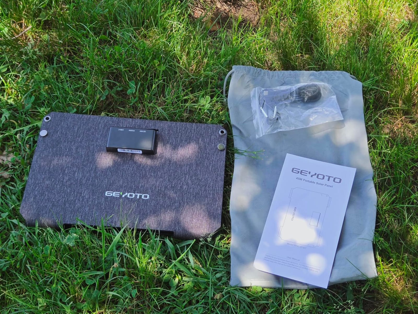 45W Solar Panel Charger Fast Charging for Phone PD 25W USB-C/USB-A, 25.4% High Efficiency, IP68 Waterproof, Portable Solar Panel for iPhone, iPad, Power Bank, Tablets, Camping, Backpacking, Hiking customer photo 2
