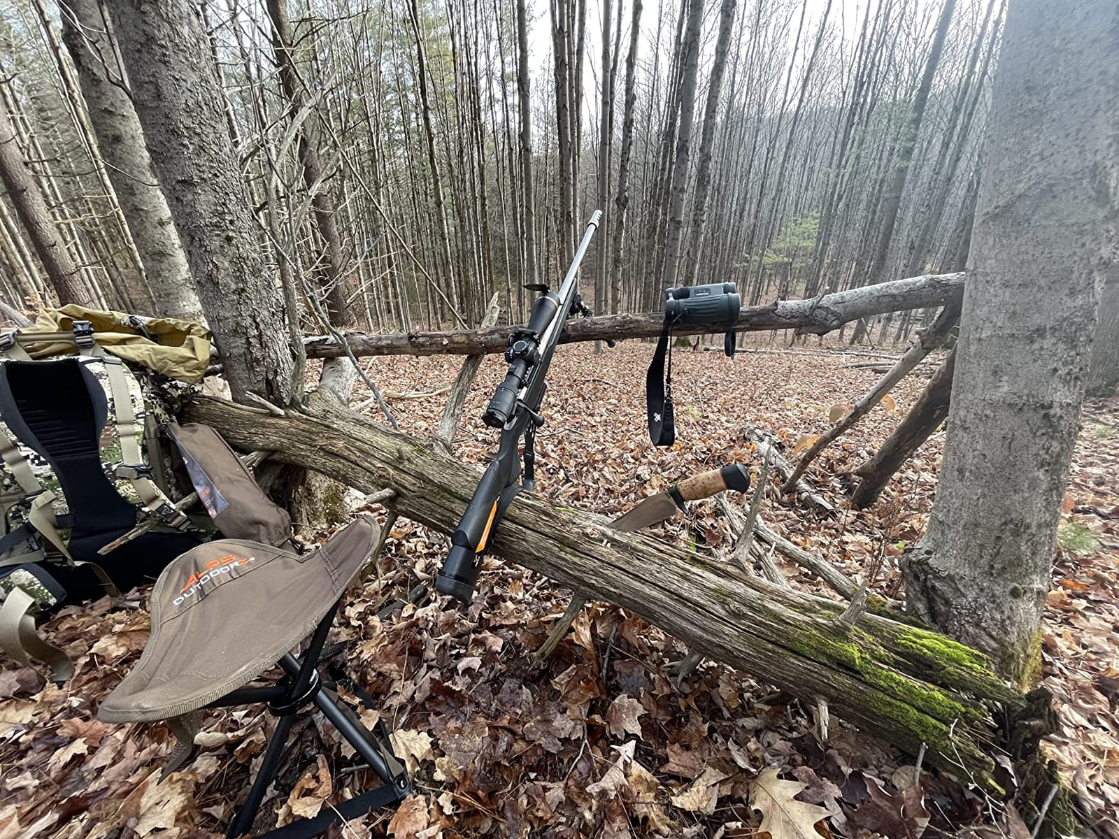 ALPS OutdoorZ Tri-Leg Stool Mossy Oak Original Bottomland Folding Hunting Stool with Steel Frame, 600D Polyester Fabric, Compact Packable Design & Carry Strap for Turkey Hunting & Camping customer photo 1
