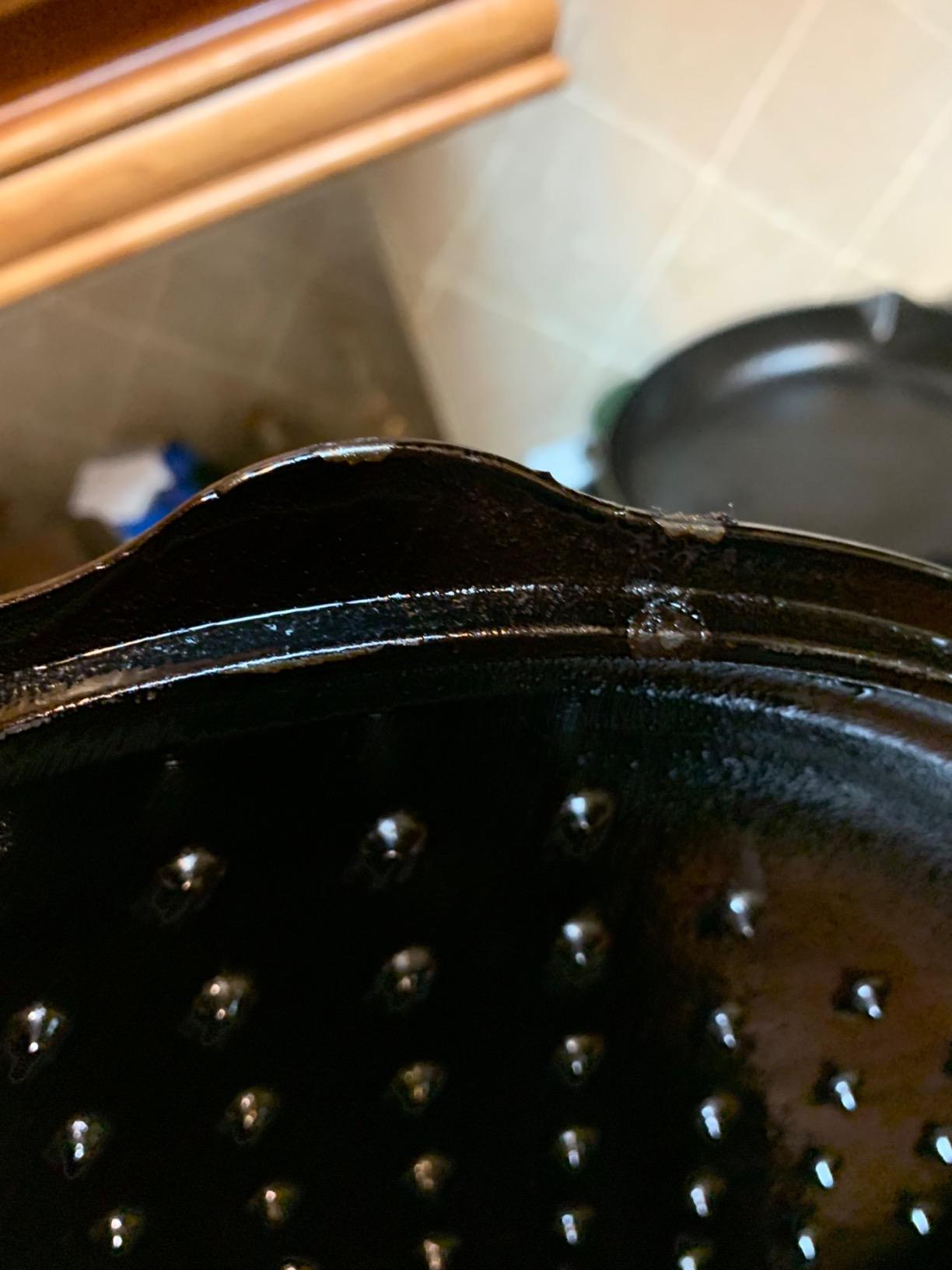 Lodge Cast Iron Dutch Oven with Loop Handle, Oven-Safe, 7 Quart customer photo 1