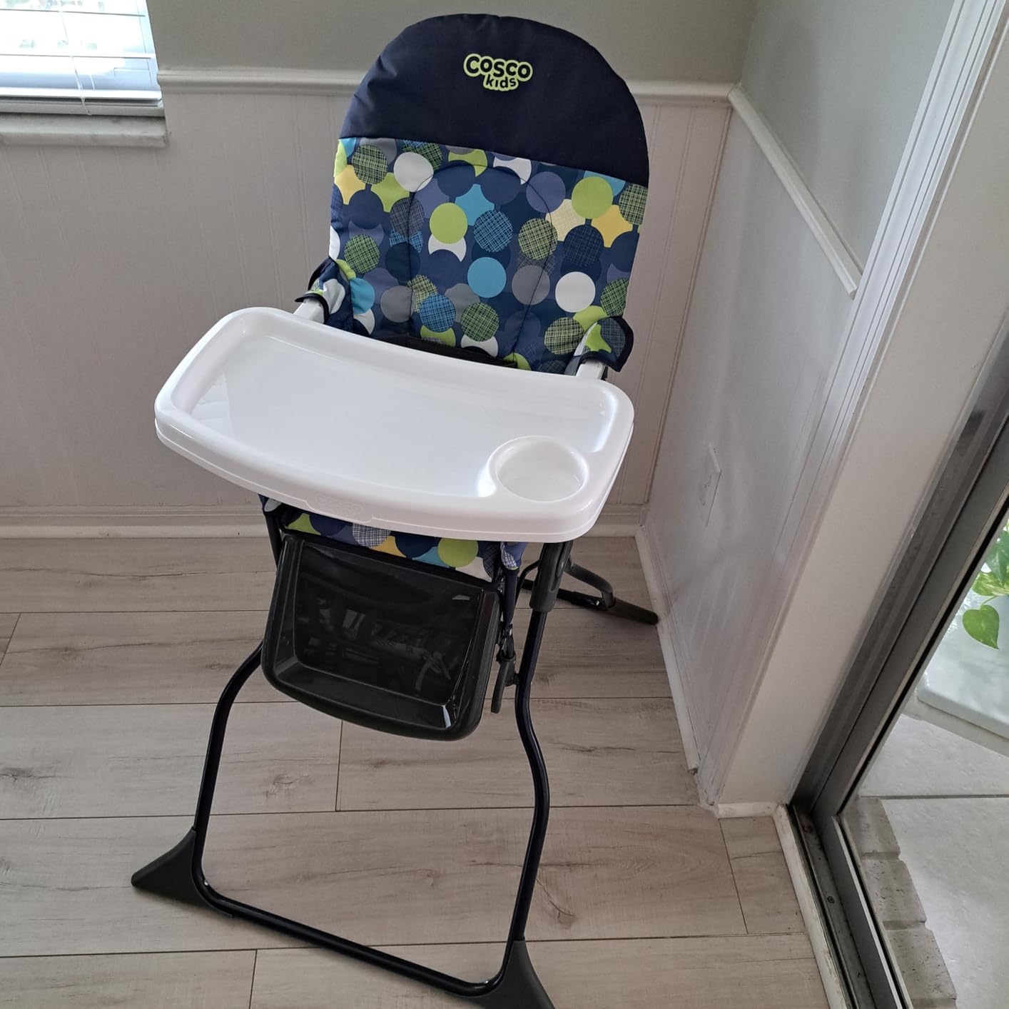 Cosco Kids Simple Fold Highchair for Baby, Simple Foldable High Chair, Convenient, Lightweight, and Compact Design, Comet customer photo 1