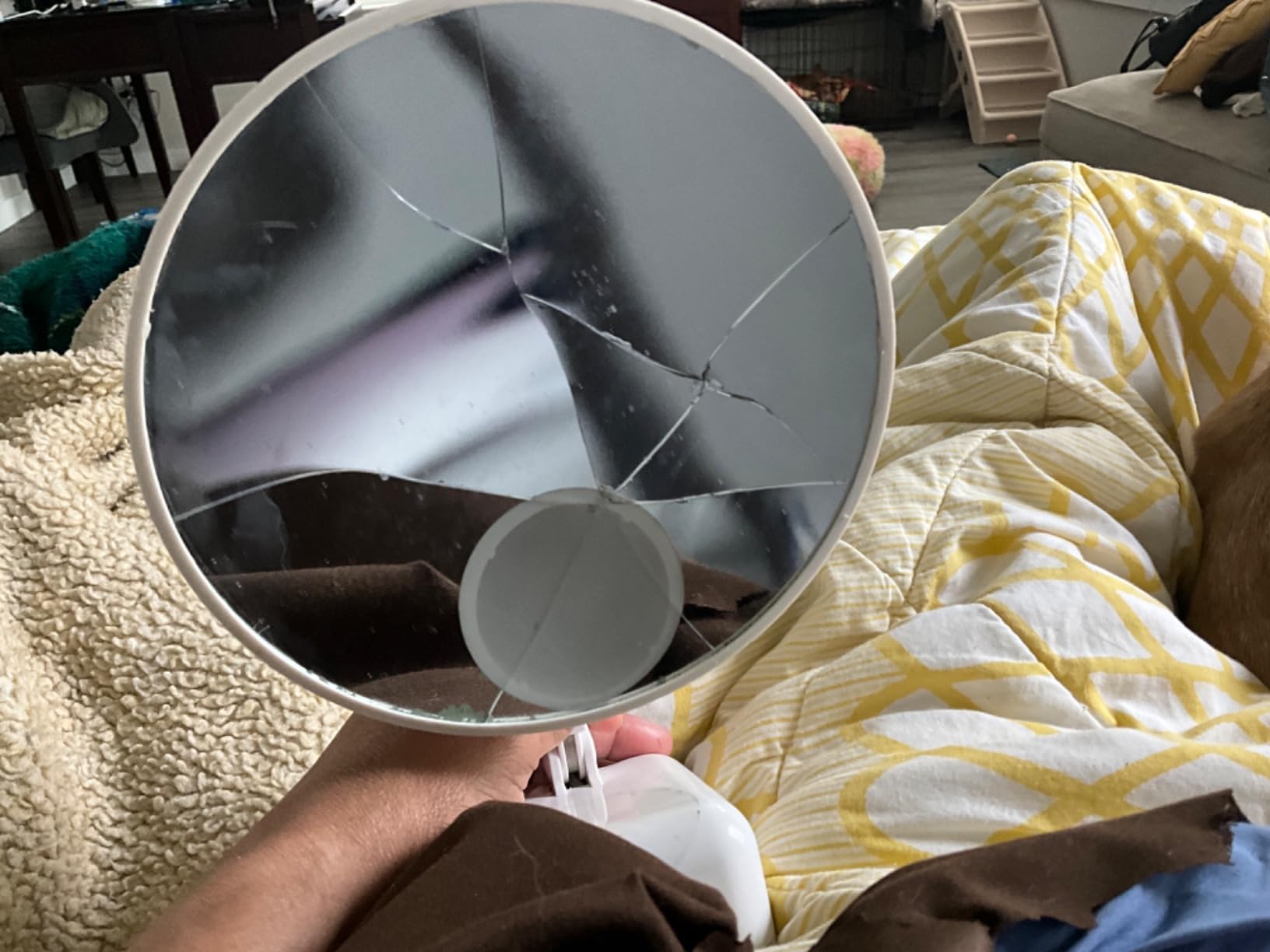 Floxite FL-615-2 15X Magnifying Mirror with Light customer photo 1