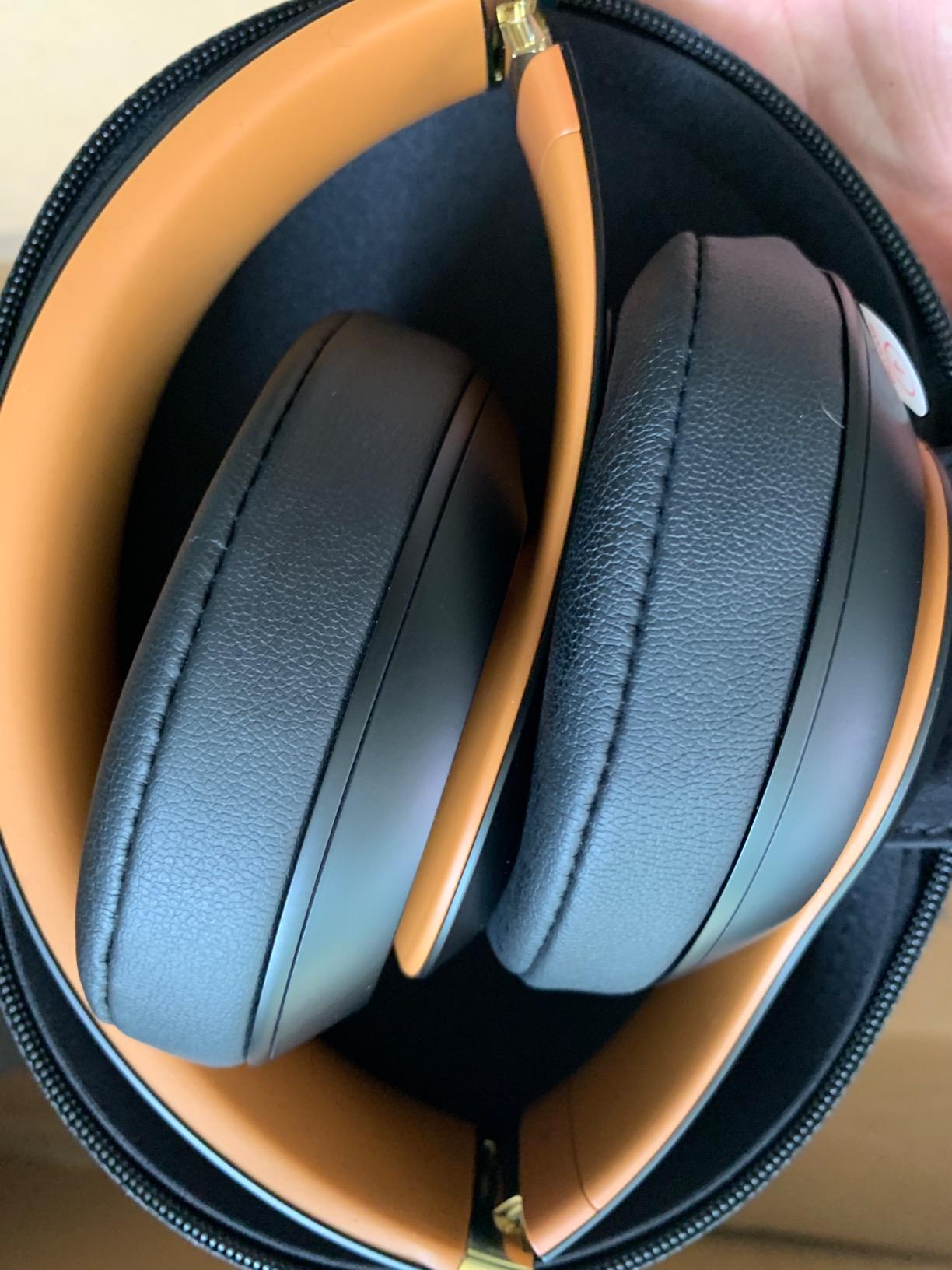 Beats Studio3 Wireless Noise Cancelling Over-Ear Headphones - Apple W1 Headphone Chip, Class 1 Bluetooth, Active Noise Cancelling, 22 Hours of Listening Time - Matte Black (Previous Model) customer photo 2