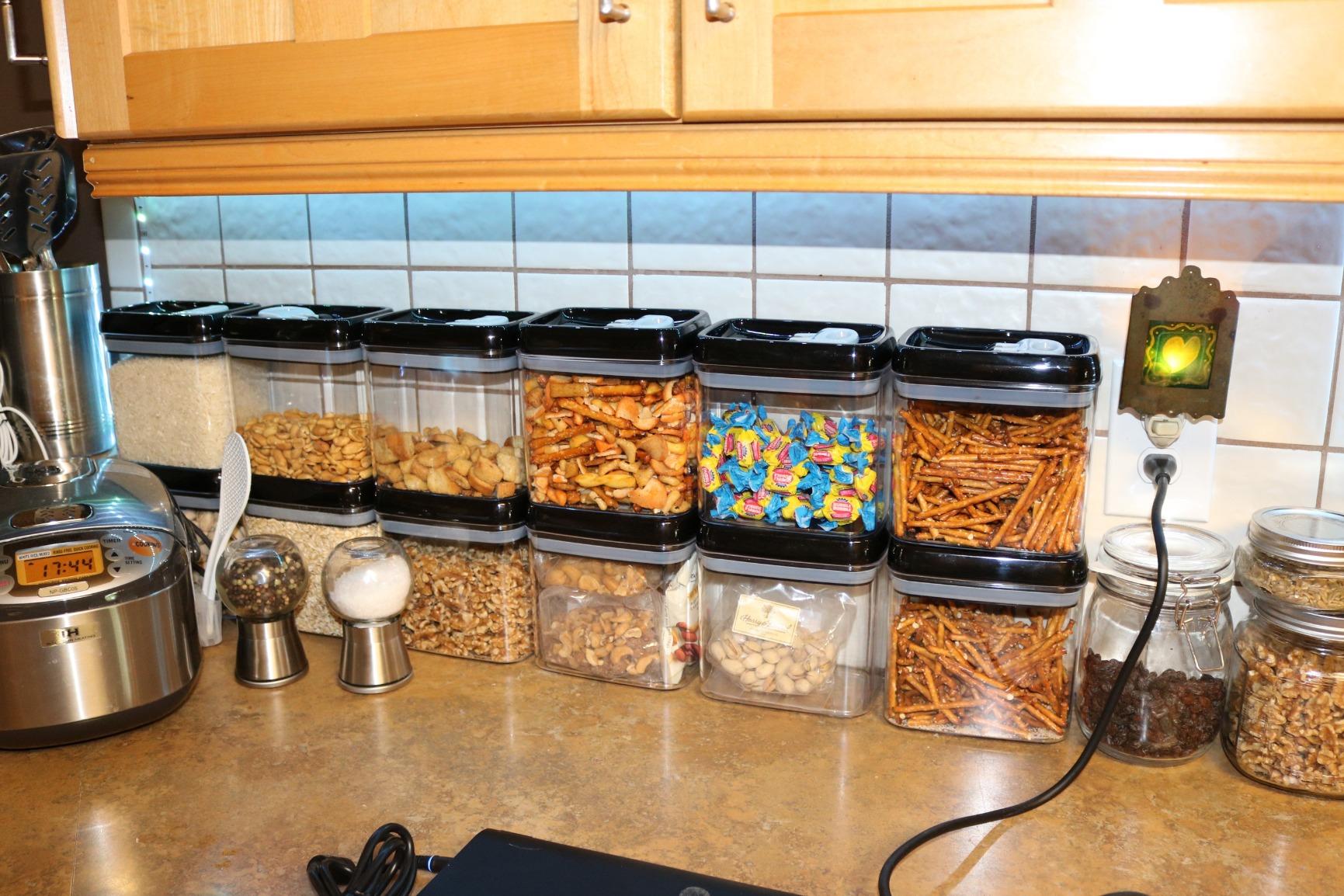 Chef's Path Airtight Food Storage Boxes with Labels - Kitchen Storage - Flour, Cereal, Pasta - Plastic Storage Boxes with Lids (4pcs-3.2L) customer photo 1