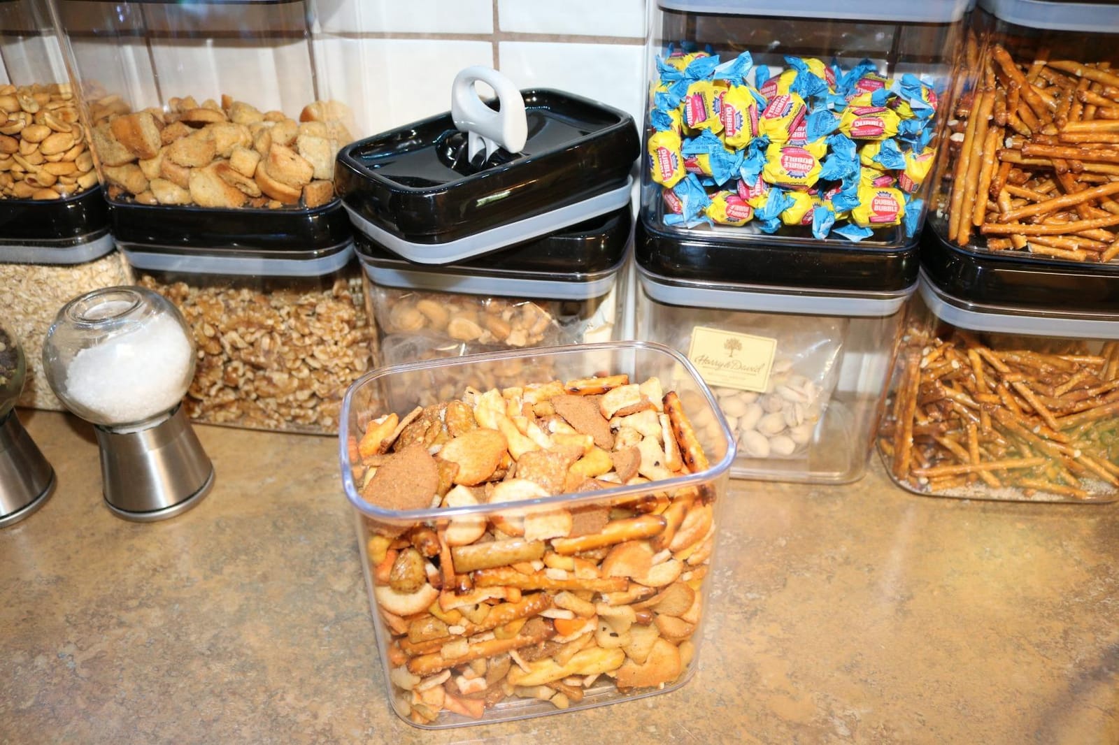 Chef's Path Airtight Food Storage Boxes with Labels - Kitchen Storage - Flour, Cereal, Pasta - Plastic Storage Boxes with Lids (4pcs-3.2L) customer photo 2