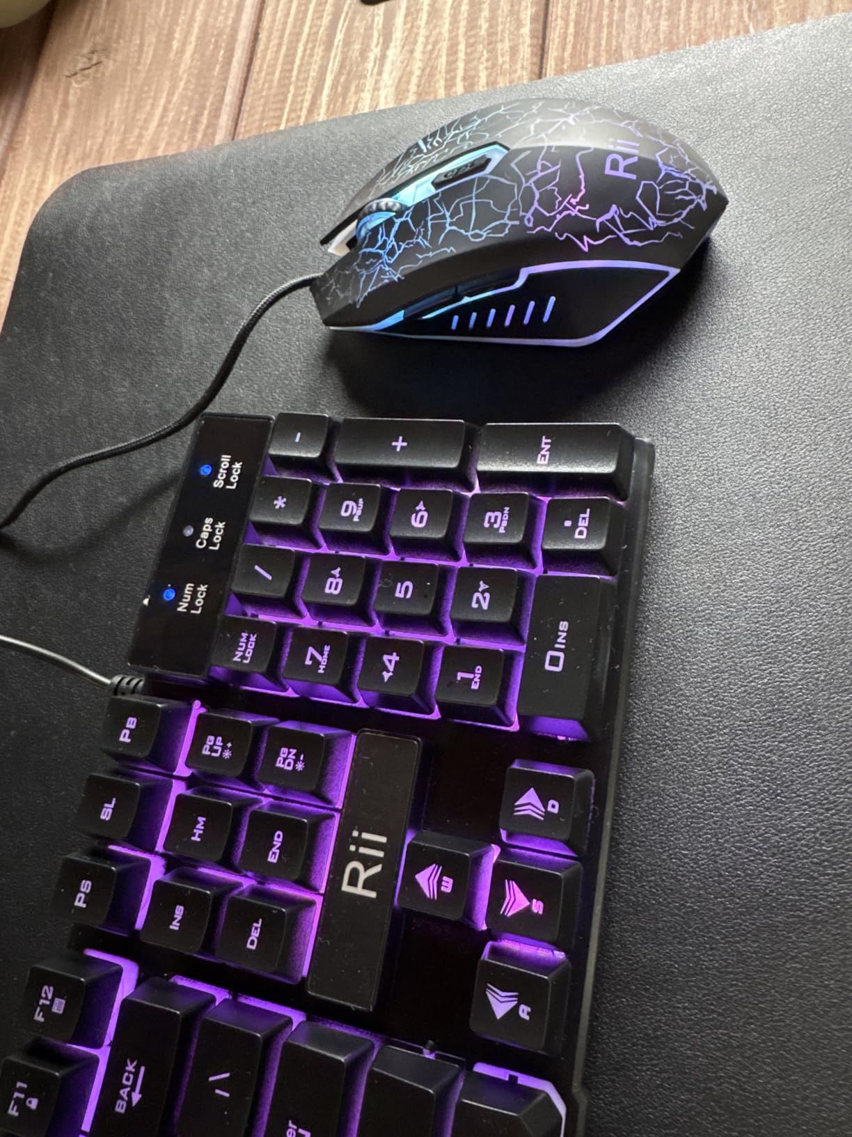 Rii Gaming Keyboard and Mouse Set,3-LED Backlit(RK108) customer photo 1