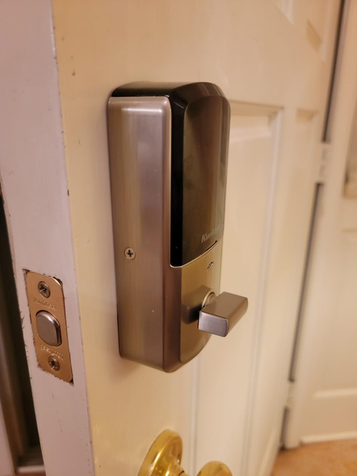 Kwikset Halo Wi-Fi Smart Lock, Keyless Entry Front Door Touchscreen Deadbolt, Matte Black Finish, Grade AAA Certified, UL Listed, Easy Install No Hub, App Control customer photo 1