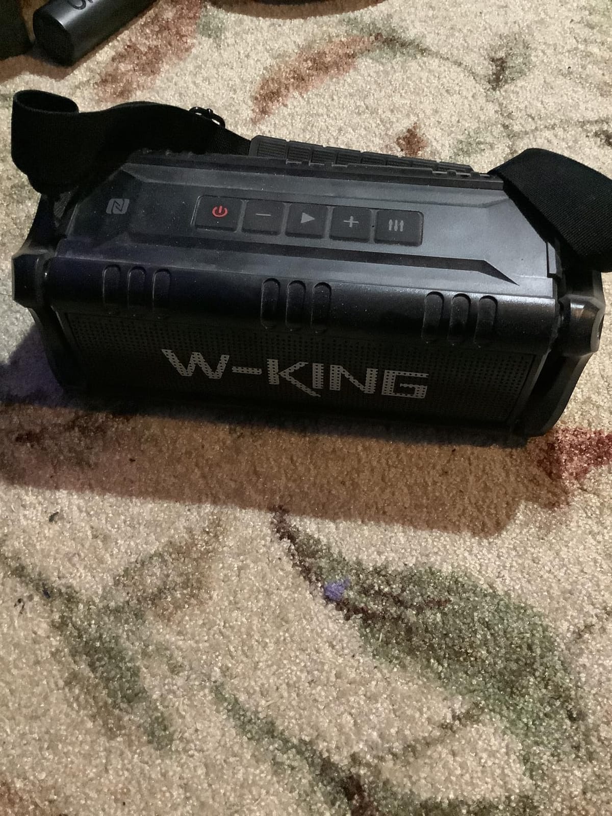 W-KING Bluetooth Speaker, 90W Max Loud IPX7 Waterproof Portable Speaker customer photo 1