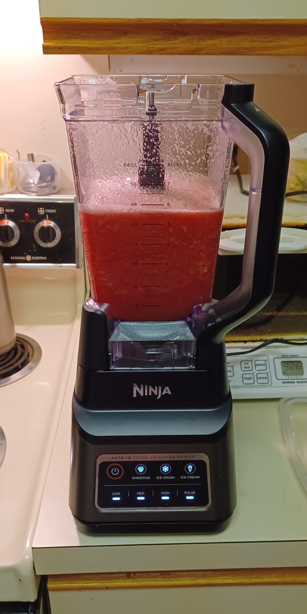 Ninja Professional Plus Blender, Auto-iQ, 1400W, 72oz Pitcher, BN701 customer photo 1