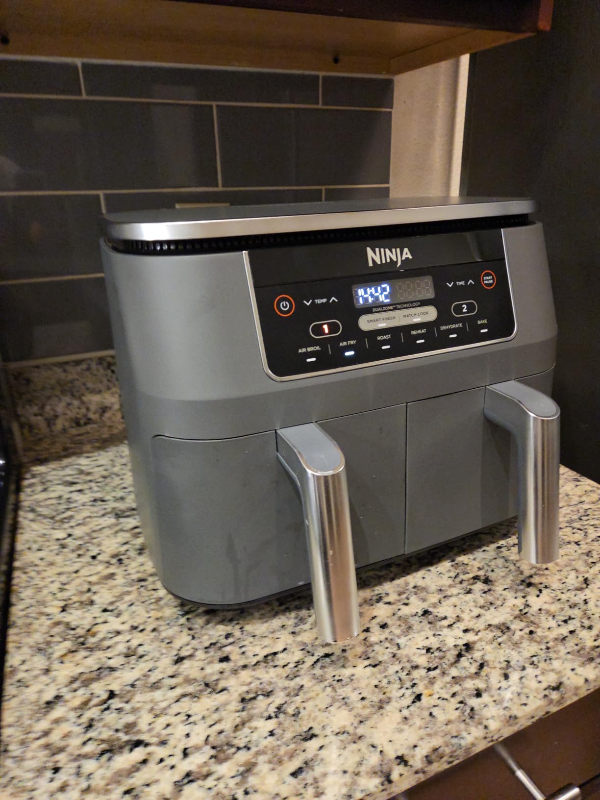 Ninja Foodi Air Fryer, 8 Qt DualZone, 6-in-1, Grey, DZ201 customer photo 1