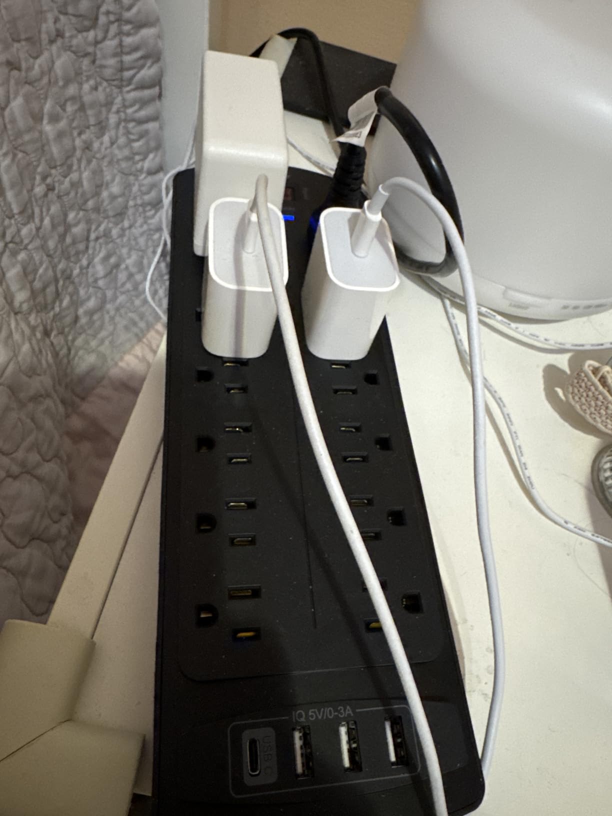 ALESTOR 6 Ft Surge Protector Power Strip with 12 Outlets and 4 USB Ports customer photo 1