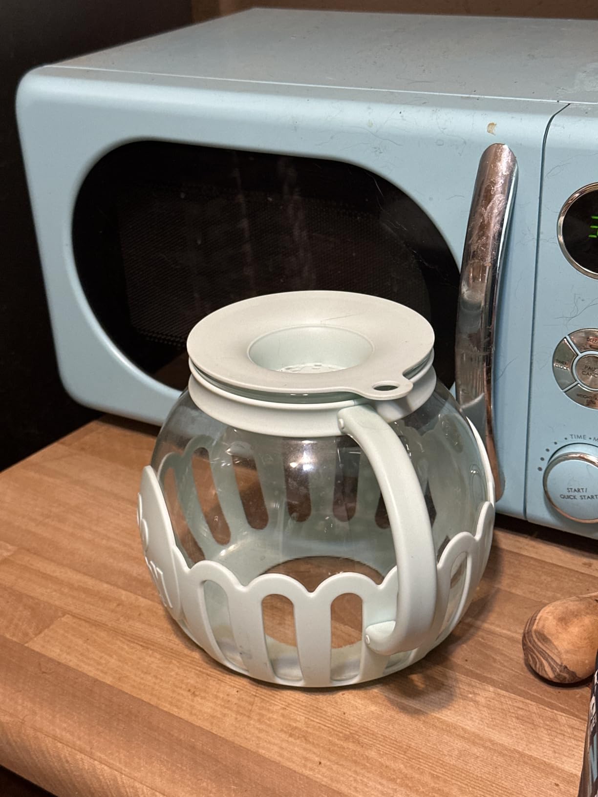 Ecolution Patented Micro-Pop Microwave Popcorn Popper with Temperature Safe Glass, 3-in-1 Lid Measures Kernels and Melts Butter, Made Without BPA, Dishwasher Safe, 3-Quart, Aqua customer photo 1
