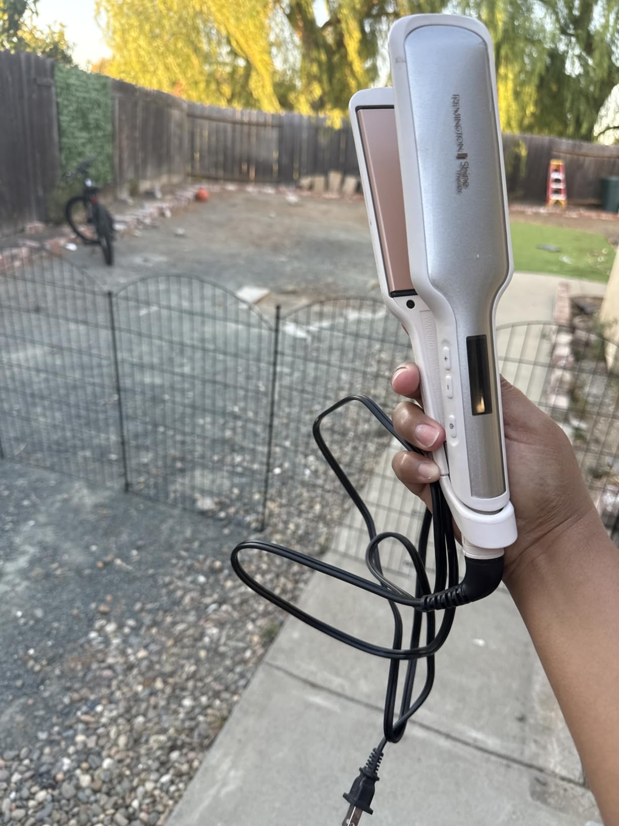 Remington Shine Therapy 1 Inch Hair Straightener, Argan Oil & Keratin customer photo 2