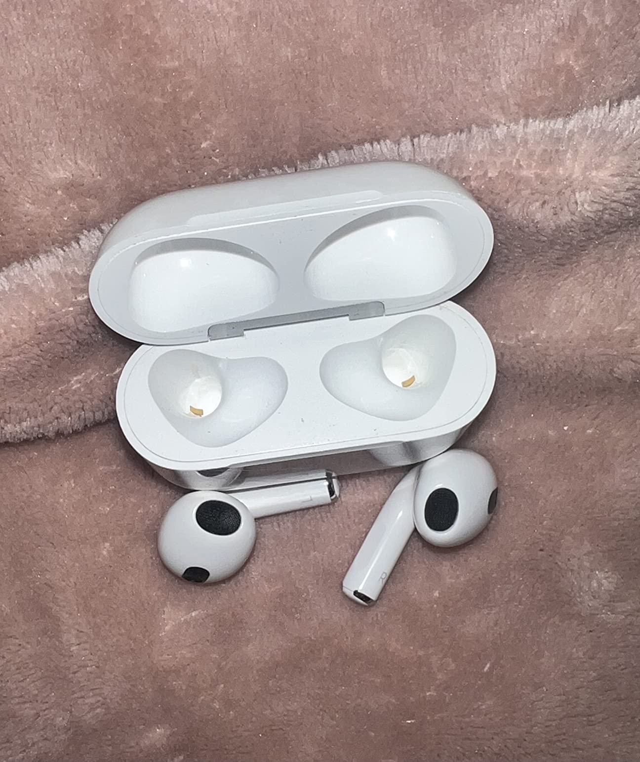 Hagibis Cleaning Pen for Airpods Pro 1 2 3 Multi-Function Cleaner Kits Soft Brush for Bluetooth Earphones Case Cleaning Tools for iPhone 16 15 Pro Max LEGO Camera Lens (White) customer photo 1