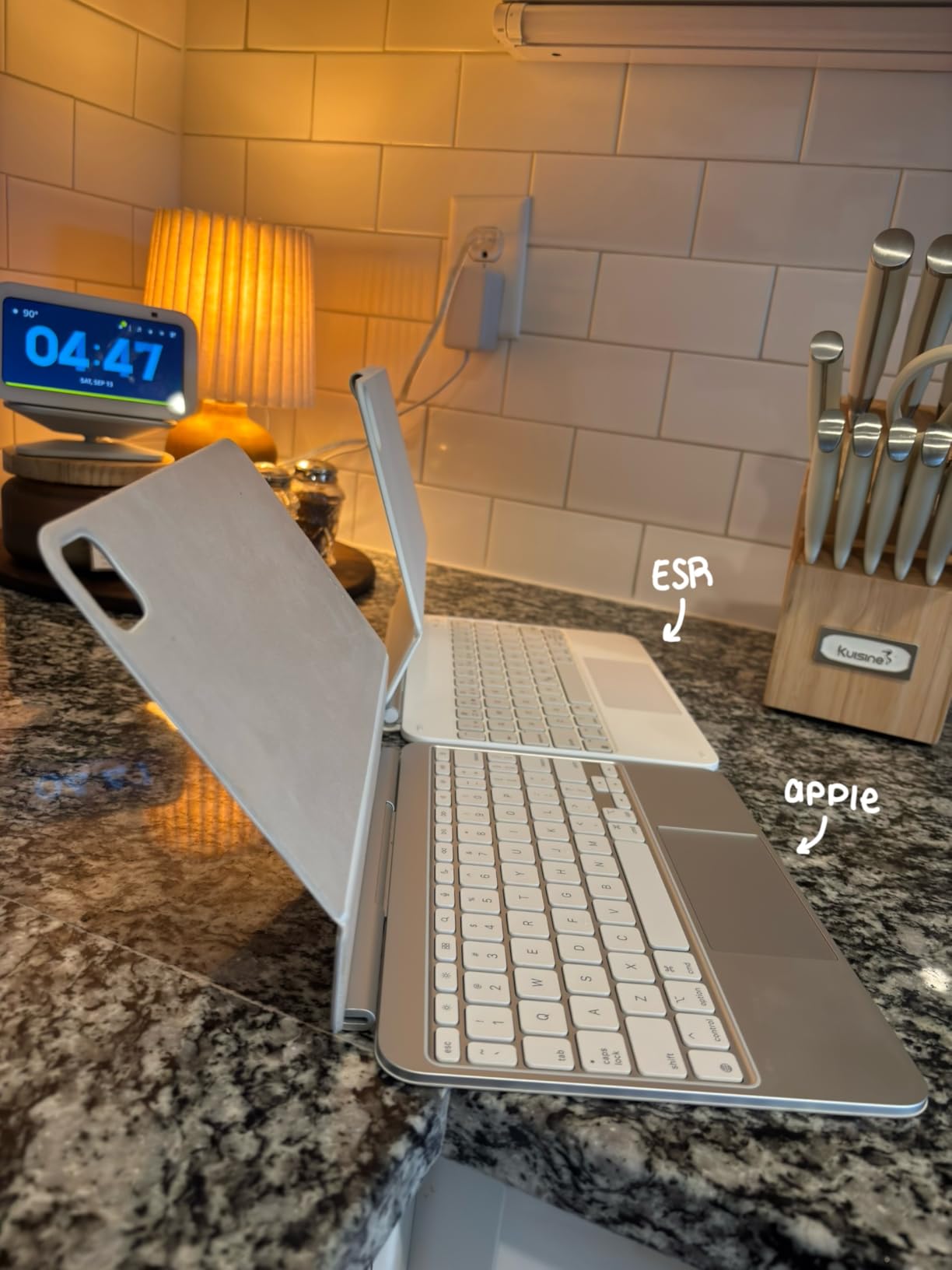 ESR for iPad Air 13/Pro 12.9 Inch Case Keyboard, Quick-Set Magnetic Stand customer photo 2