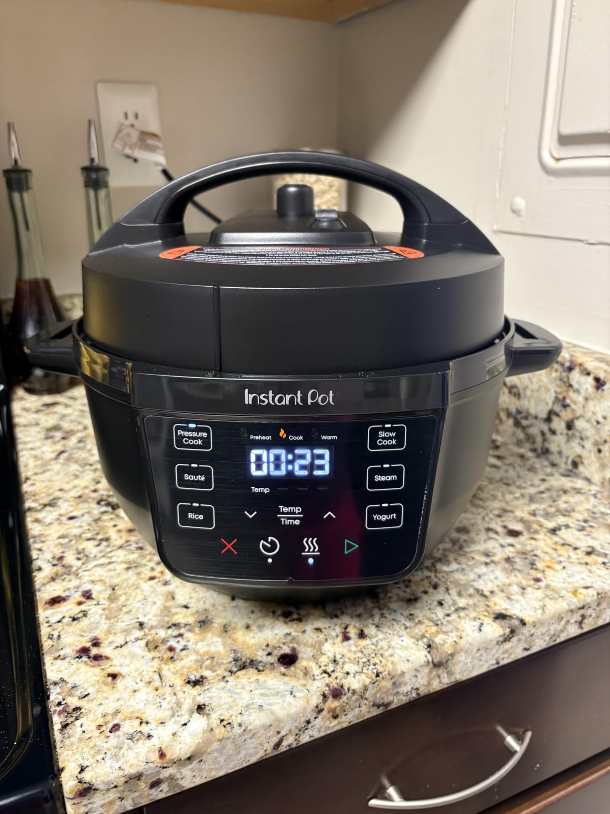 Instant Pot Rio 6 Qt 7-in-1 Electric Pressure Cooker, Black customer photo 1