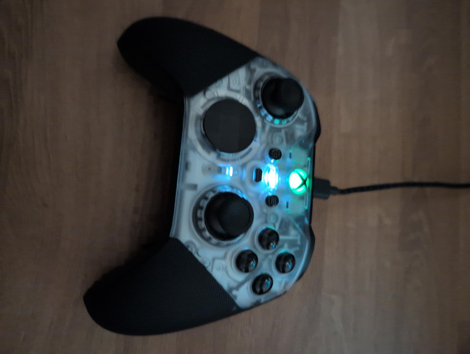 Xbox Wireless Gaming Controller | Elite Series 2 Core | White | Console, PC, and Android | Adjustable Thumbsticks | Trigger Locks customer photo 1