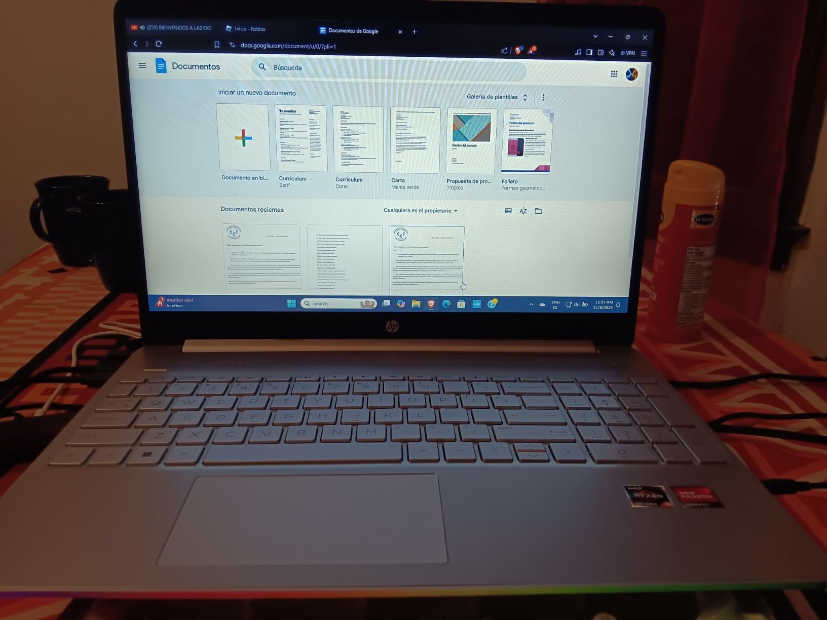HP 15 inch Laptop, HD Display, AMD Ryzen 5 5500U, 8 GB RAM, 256 GB SSD, AMD Radeon Graphics, Windows 11 Home, 15-ef2099nr (2023) customer photo 1
