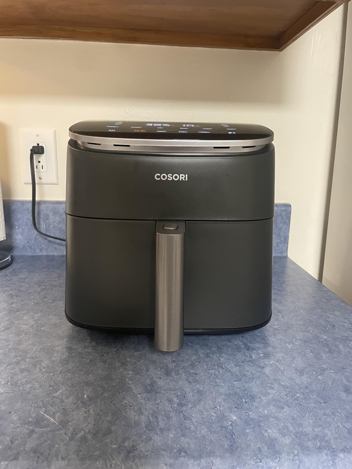 Cosori TurboBlaze Air Fryer, 9-in-1, 6 Qt, PFAS-Free Ceramic Coating customer photo 2