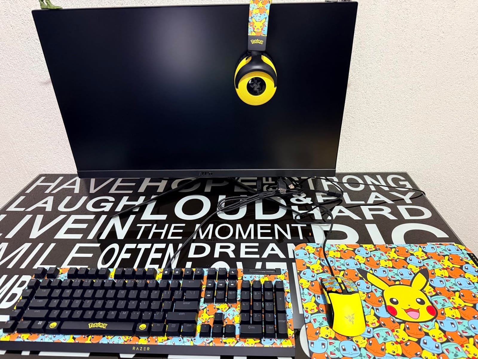 Razer BlackWidow V4 X Mechanical Gaming Keyboard, Yellow Switches, Black customer photo 1