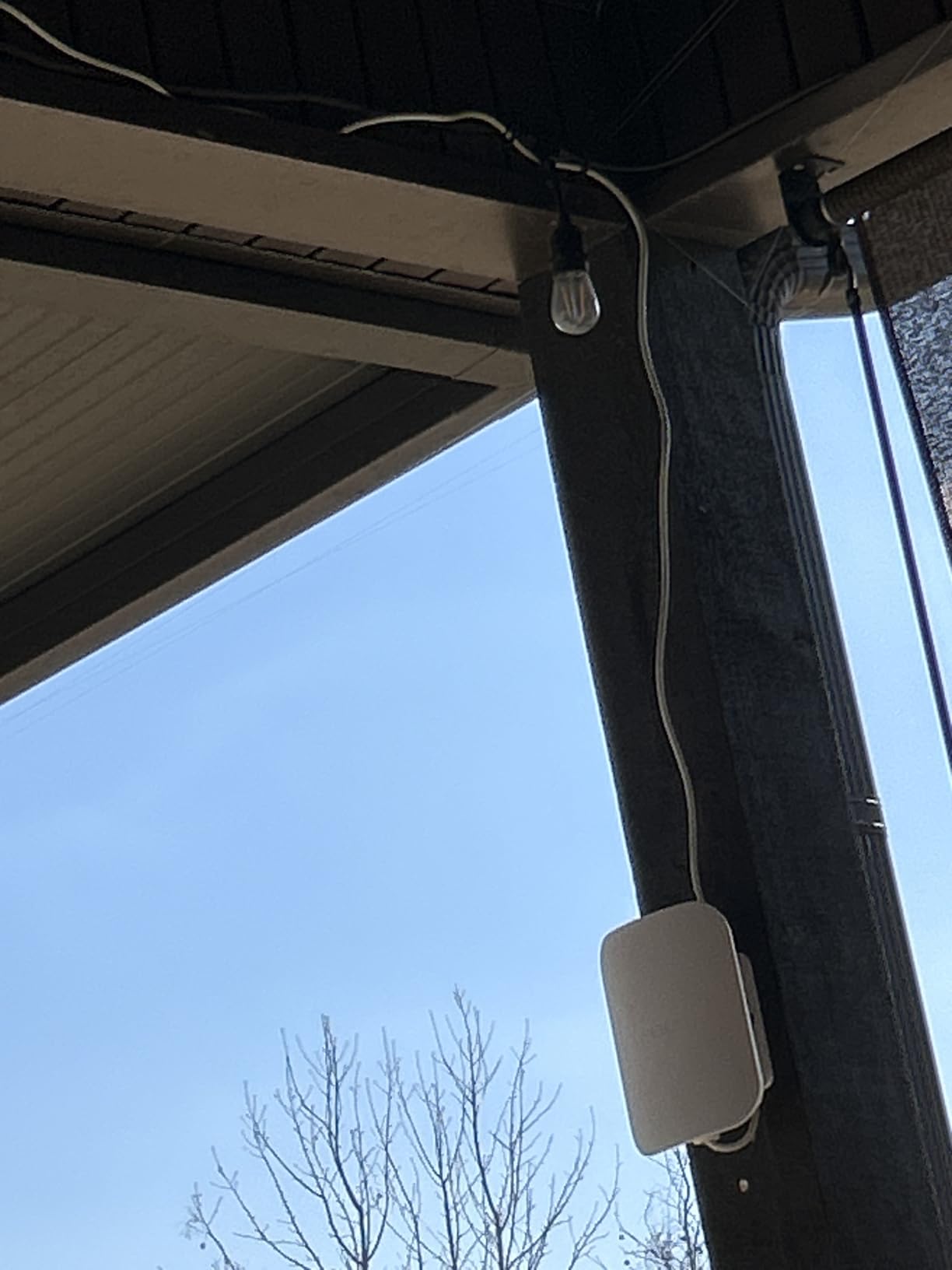 Amazon eero Outdoor 7 dual-band mesh wifi router (newest model), Weatherproof rating of IP66, Coverage up to 15,000 sq. ft. outdoors, 1-pack, Includes 30W PoE+ adapter customer photo 2