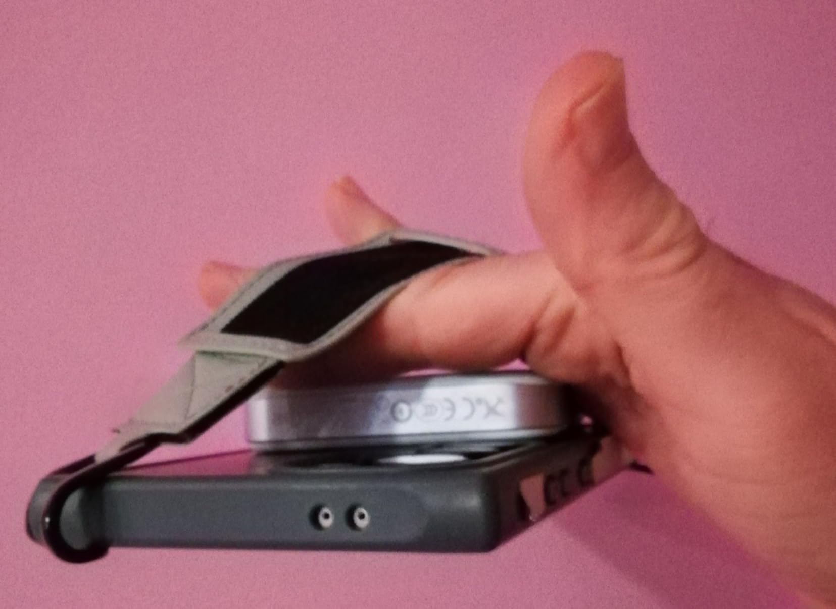 CoBak Secure Hand Strap for Ebook Reader - Versatile and Lightweight customer photo 2