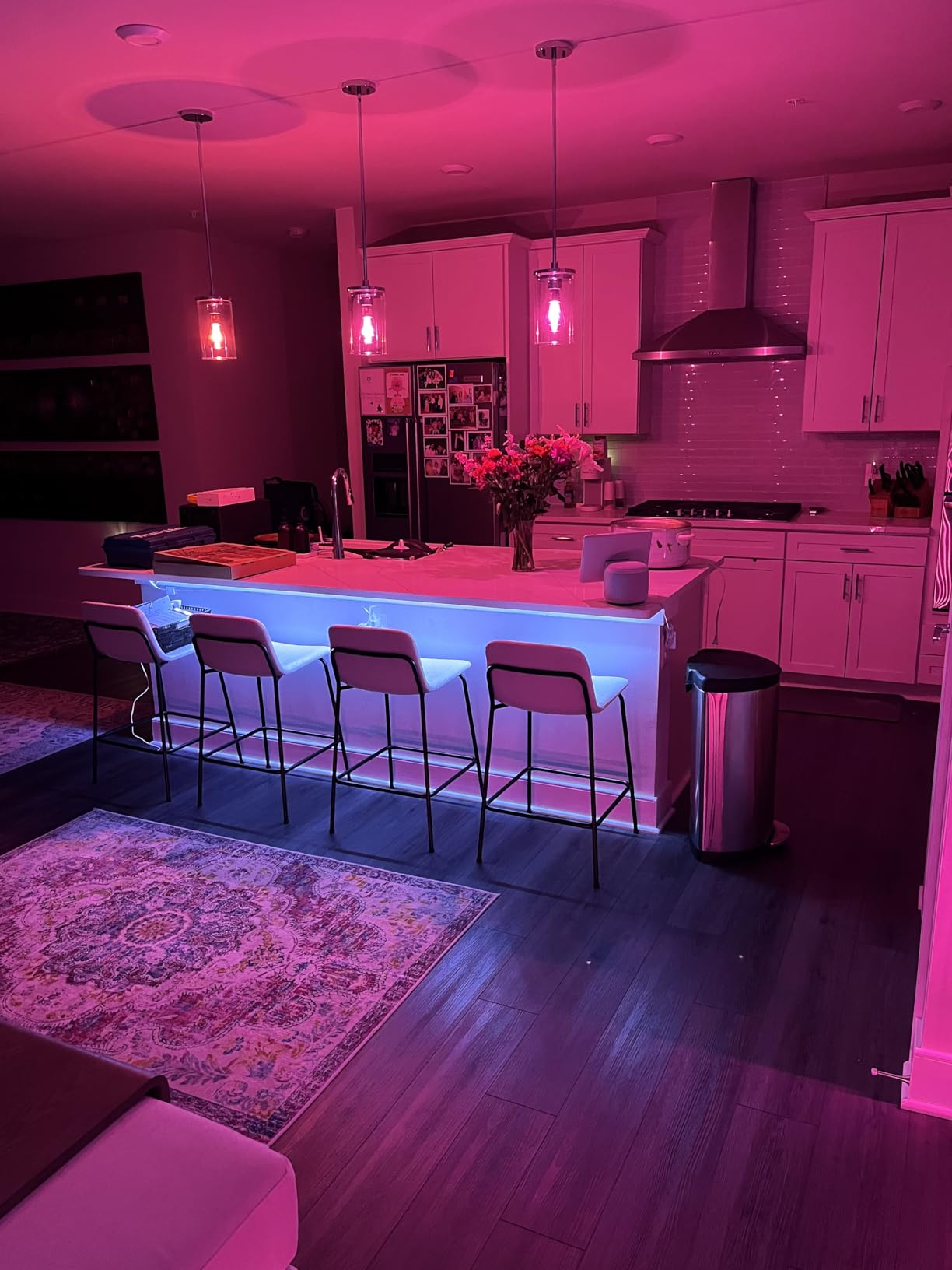 PHILIPS Hue Indoor 10 Ft Smart RGBWW LED Solo Lightstrip Base Kit, 1 Pack, Control with Hue App, LED Strip Lights Compatible with Alexa, Google Assistant and Apple HomeKit customer photo 1