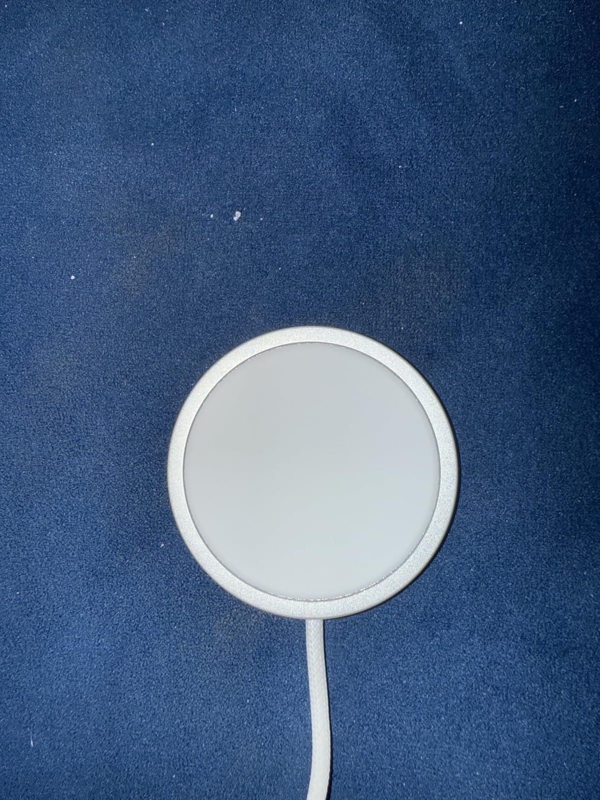 Apple MagSafe Charger (2 m): Wireless Charger with Fast-Charging Capability customer photo 1