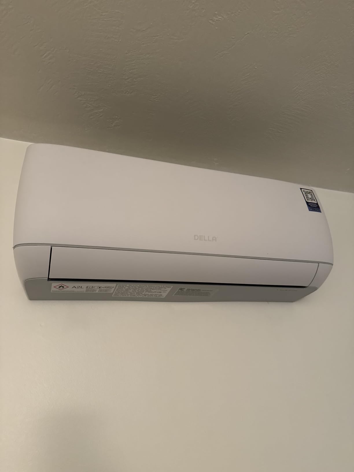 DELLA Motto Series 12000 BTU Mini Split AC, Cools up to 550 Sq.Ft, 19 SEER2 230V, Energy Efficient, Ductless Inverter System, 1 Ton Pre-Charged Heat Pump, Works with Alexa and WiFi, 16.4ft Kits customer photo 1