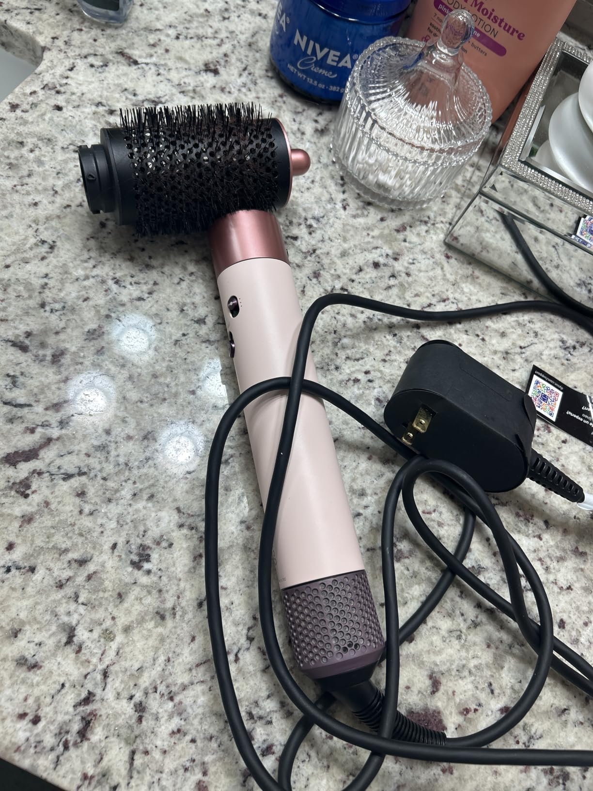 Dyson Airwrap i.d.™ Multi-Styler, Allure Winner, Bluetooth Connected, No Heat Damage, 6-in-1 Versatility, Intelligent Hair Styler customer photo 1