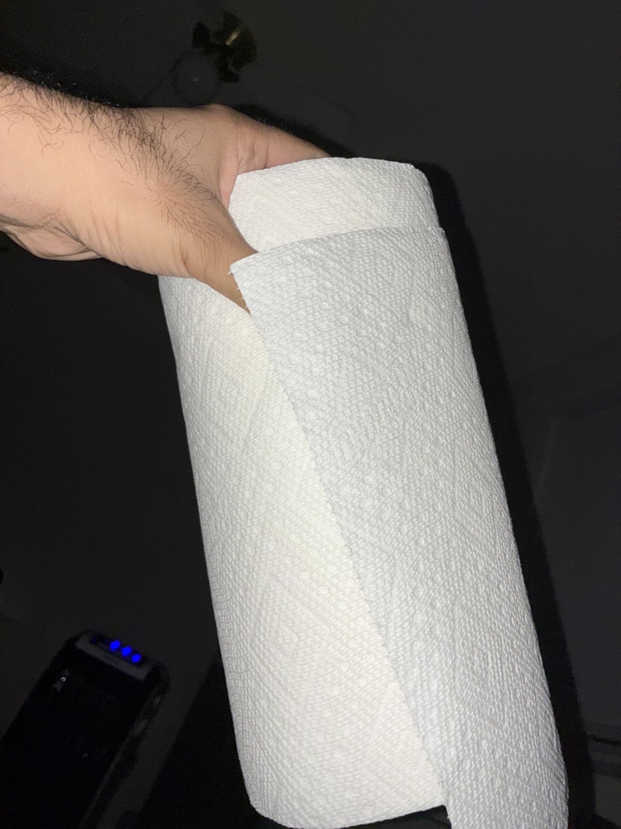Bounty Quick-Size Paper Towels, White, 8 Family Triple Rolls = 27 Regular Rolls customer photo 1