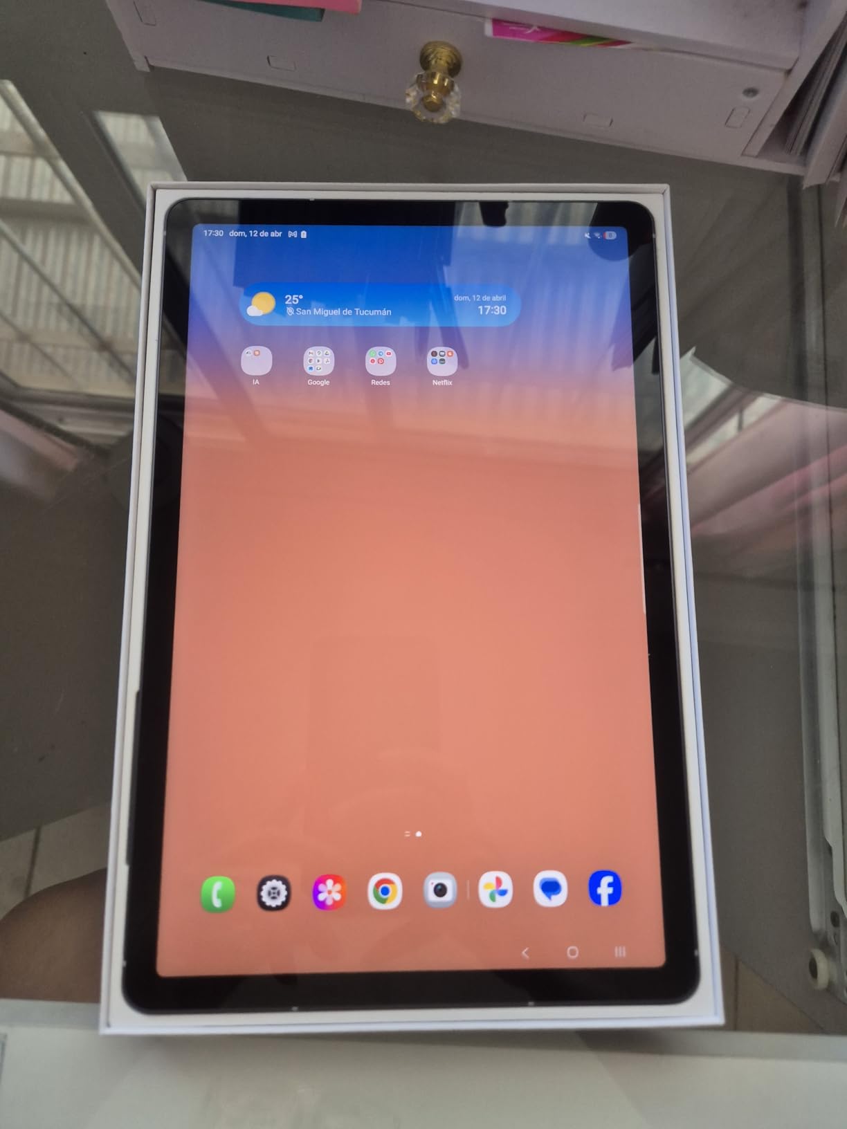 Samsung Galaxy Tab S10 FE w/S-Pen | 128GB, 8GB RAM, Wi-Fi Only | 10.9” LCD, WiFi 6E Android 15 Tablet, 4K Camera | International Model X520 | 25W Fast Charger Bundle (Gray) customer photo 1