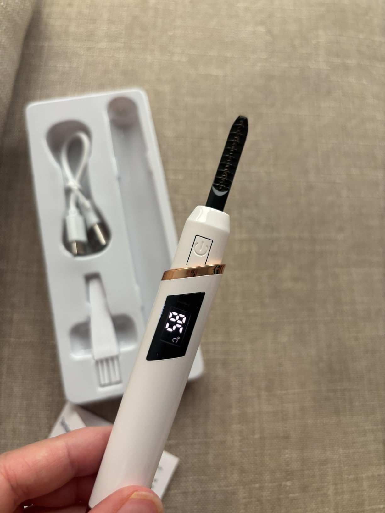 Heated Eyelash Curler for Women, Electric Lash Curler with 10s Fast Heating, 4 Adjustable Temp (65°C-95°C), 24H Curl, USB-C Rechargeable, Ergonomic Design, Travel-Friendly Makeup Tool Gift customer photo 2