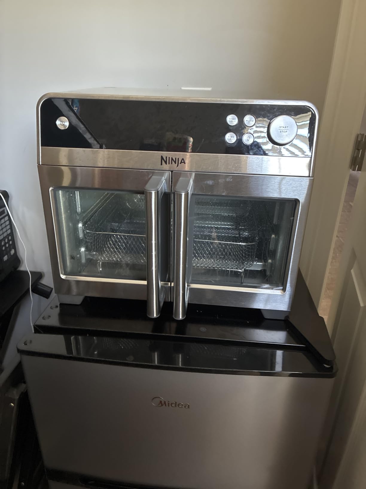 Ninja French Door Premier Air Fry Oven, 10-in-1, 20.3 Qt, Stainless, FO101 customer photo 1