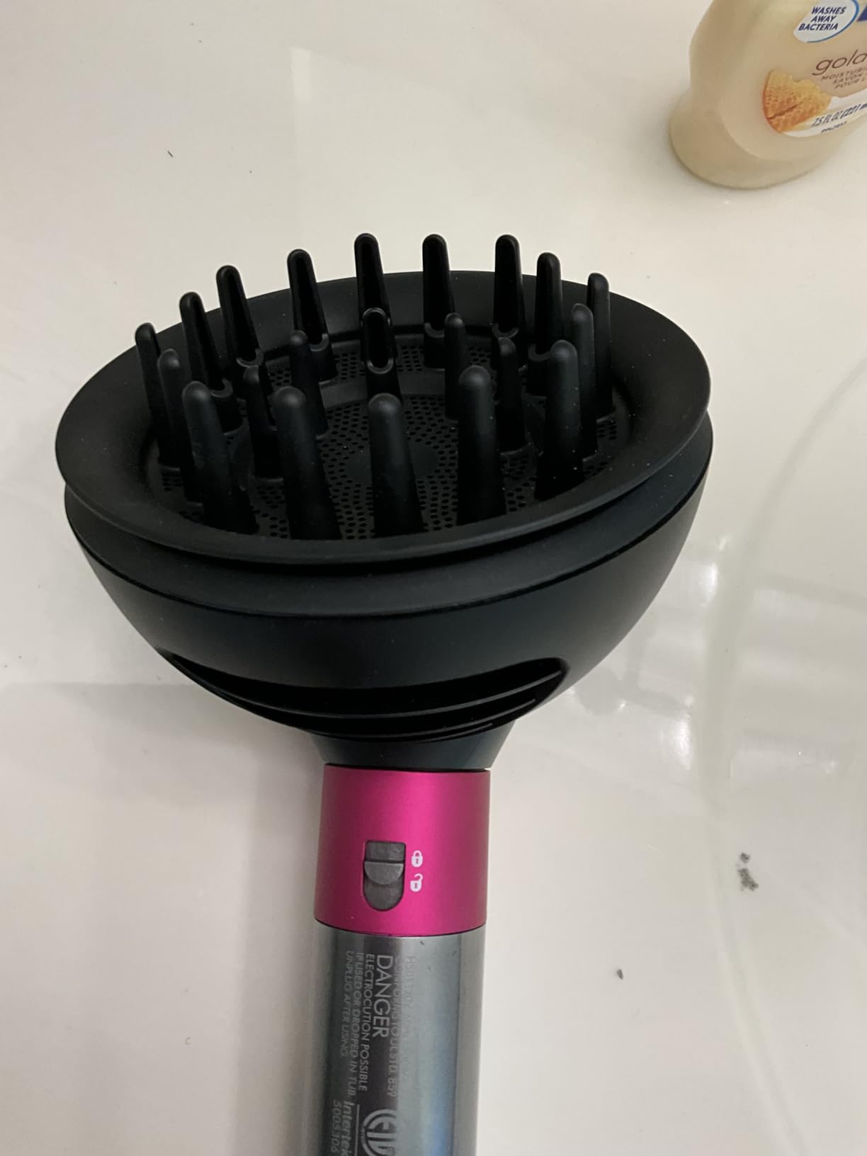Genuine Dyson Airwrap™ 2-in-1 Wave + Curl Diffuser Attachment customer photo 1